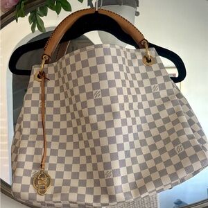 Louis Vuitton Damier Azur Canvas Artsy MM Bag